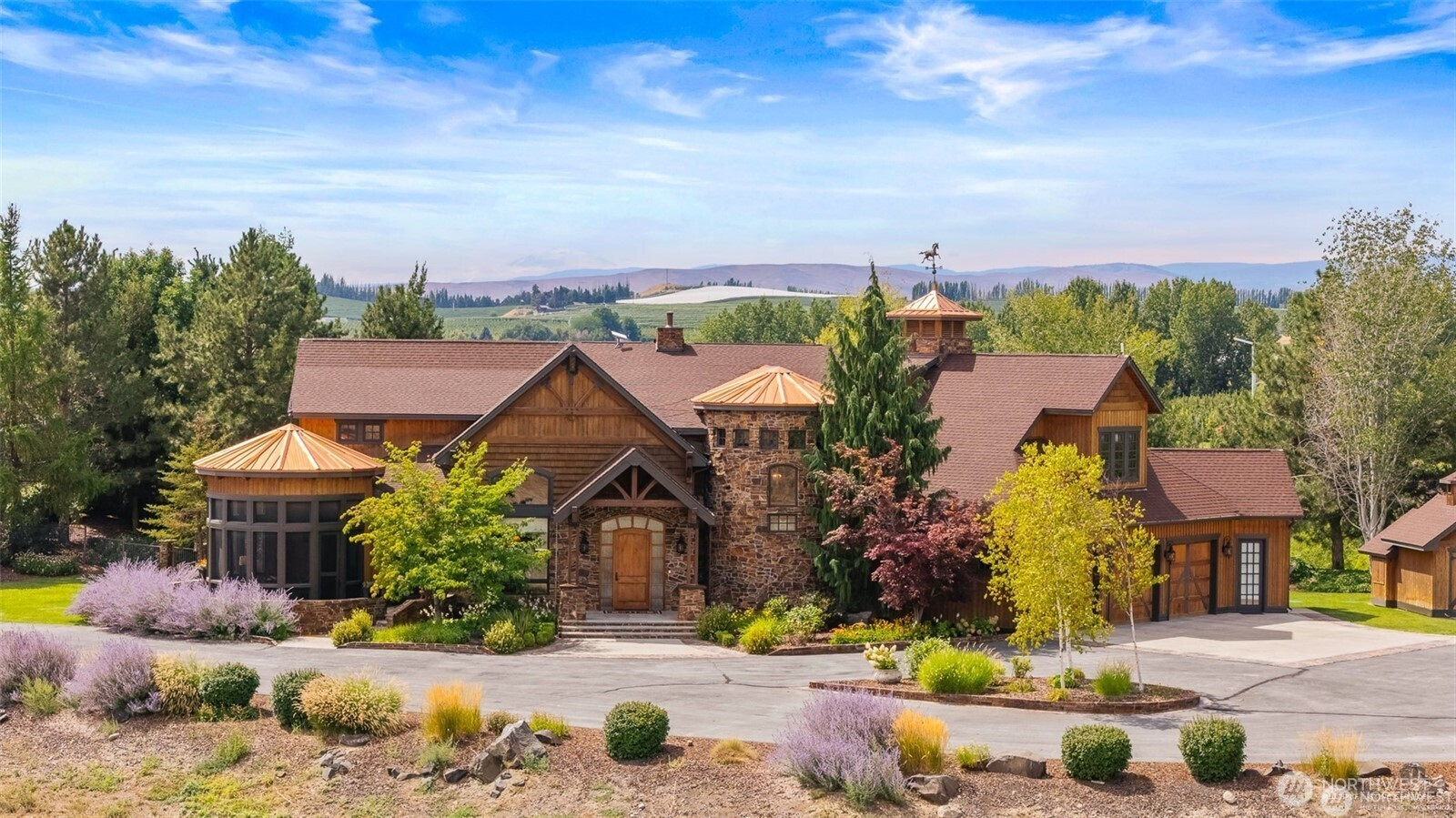 721 Selah Ridge Drive, Selah, WA 98942