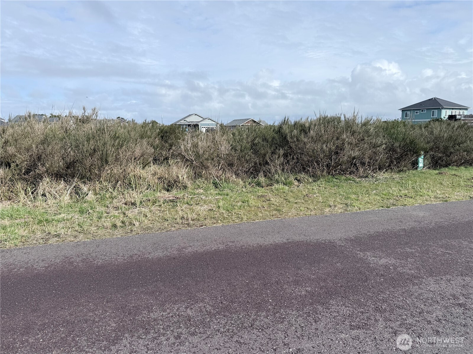 458 W Wind Street, Ocean Shores, WA 98569