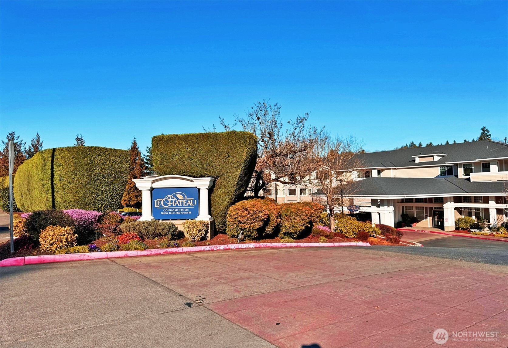 2220 132nd Avenue SE, Bellevue, WA 98005