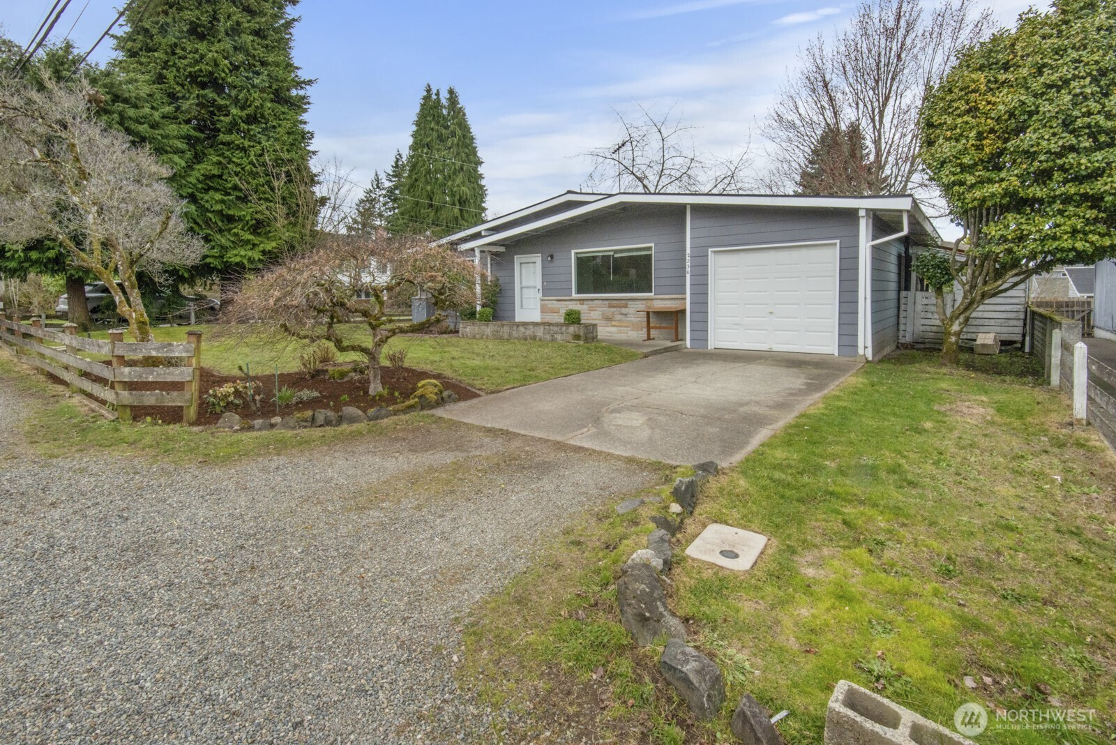2230 Mountain View Avenue W, Tacoma, WA 98466