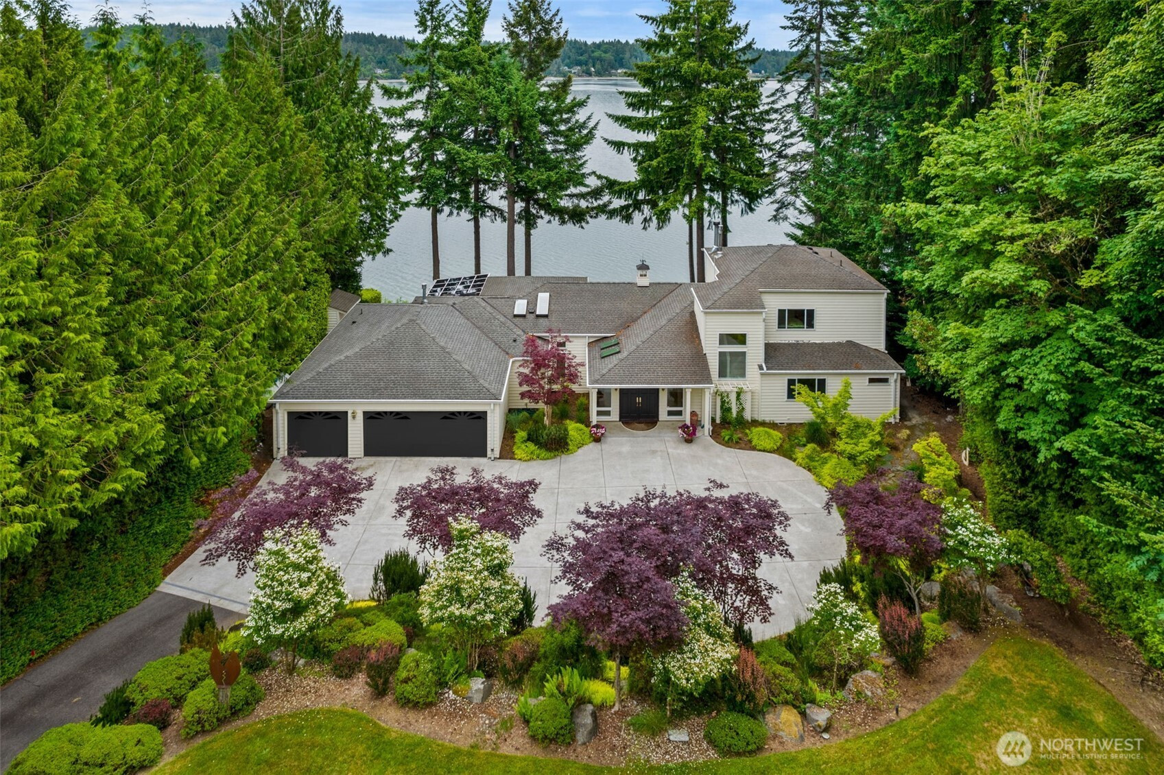 3236 Gravelly Beach Loop NW, Olympia, WA 98502