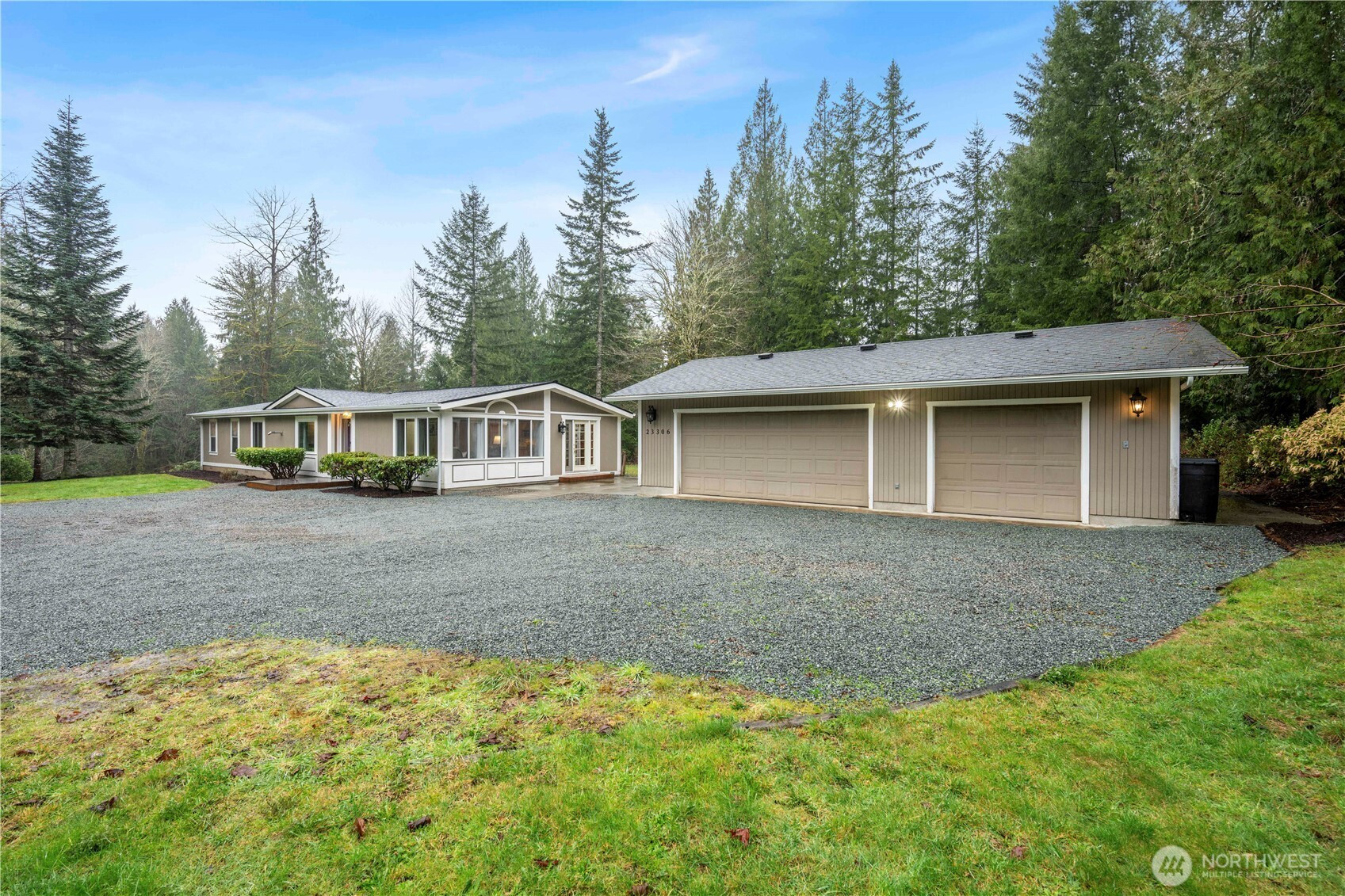 23306 N Lake Cochran Road, Monroe, WA 98272