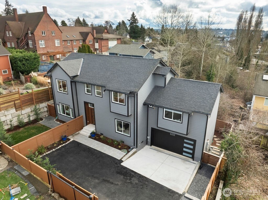 4837 S Holly Street, Seattle, WA 98118