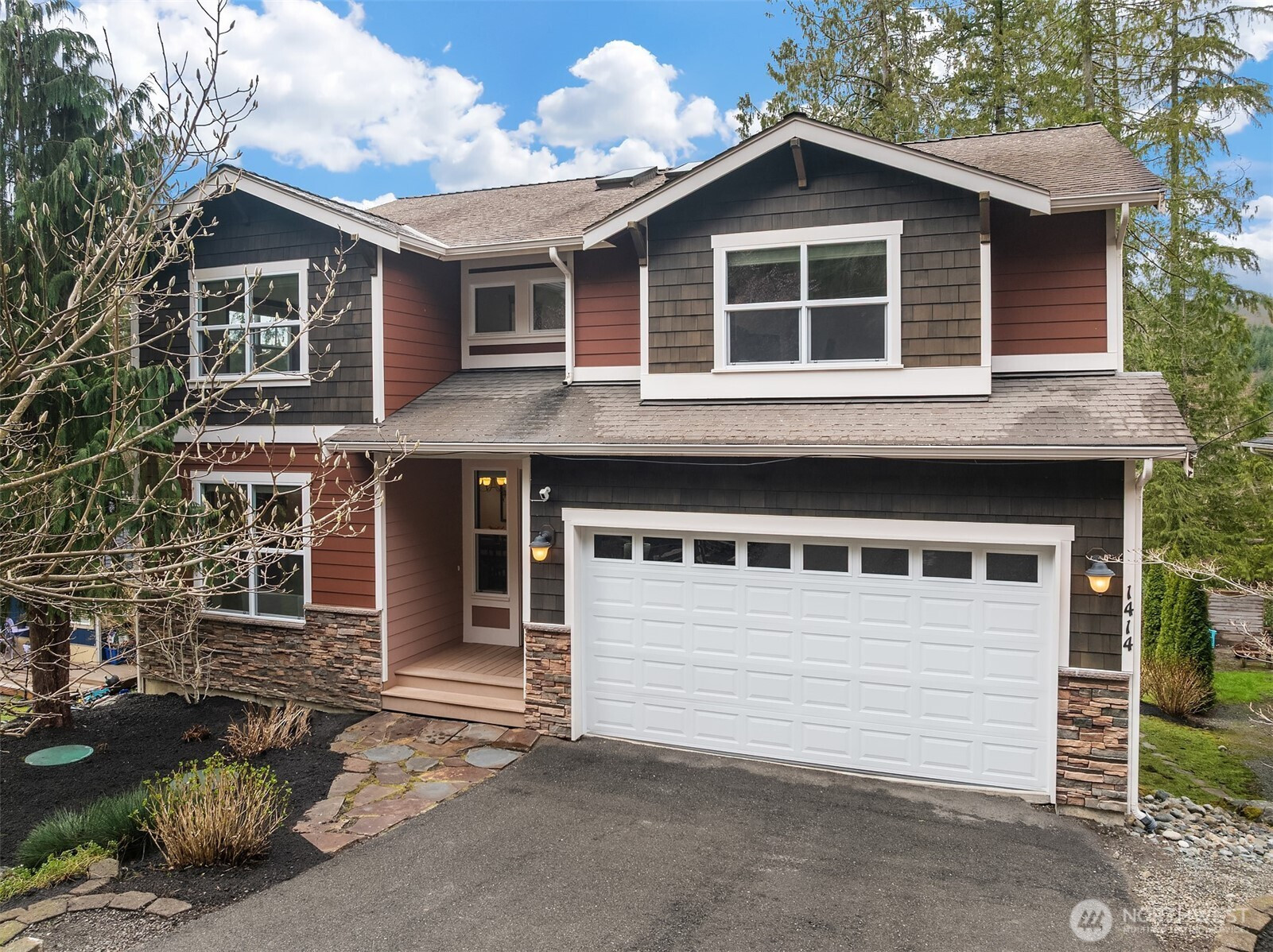 1414 Lake Roesiger Drive, Snohomish, WA 98290