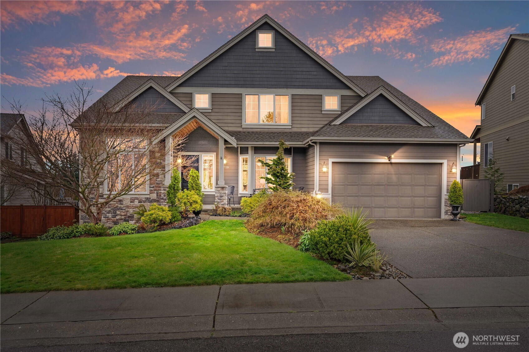 21729 Quiet Water Loop, Lake Tapps, WA 98391
