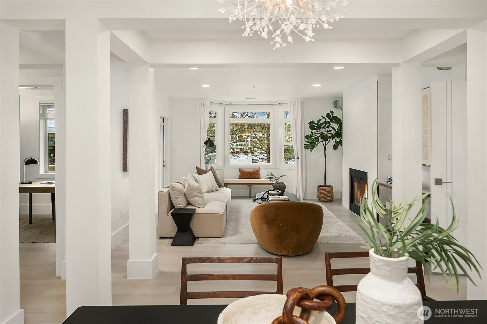 102 State Street S, Kirkland, WA 98033