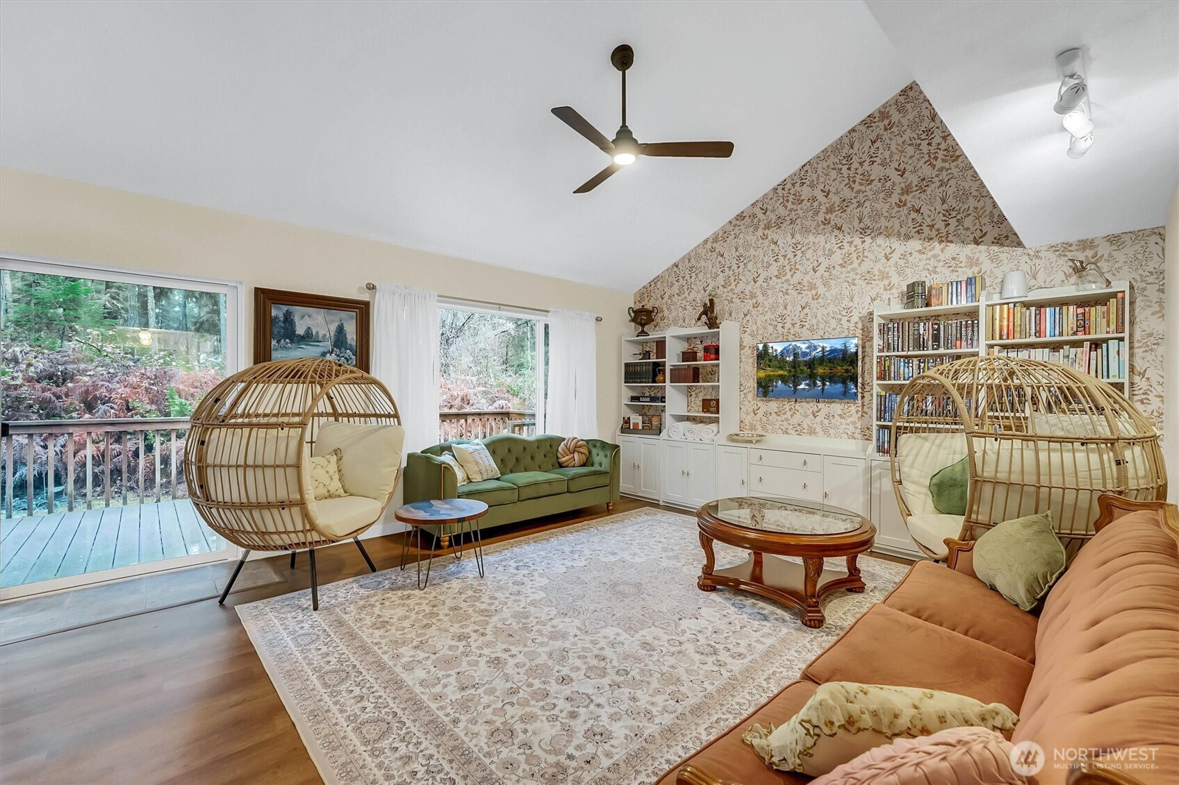 11807 Dogwood Place, Anderson Island, WA 98303