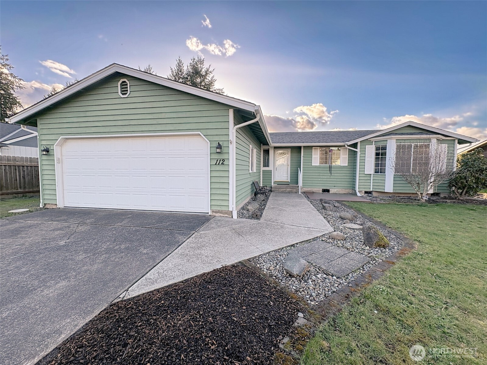 112 Eagle Glen Court, Eatonville, WA 98328