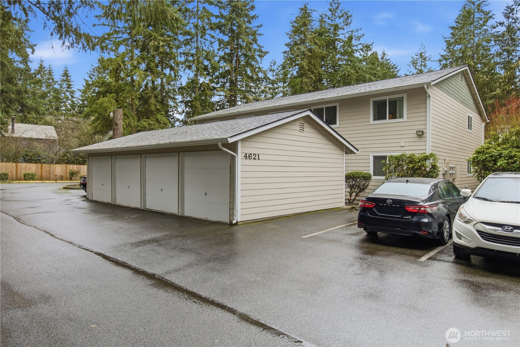 4621 Grandview Drive W, University Place, WA 98466