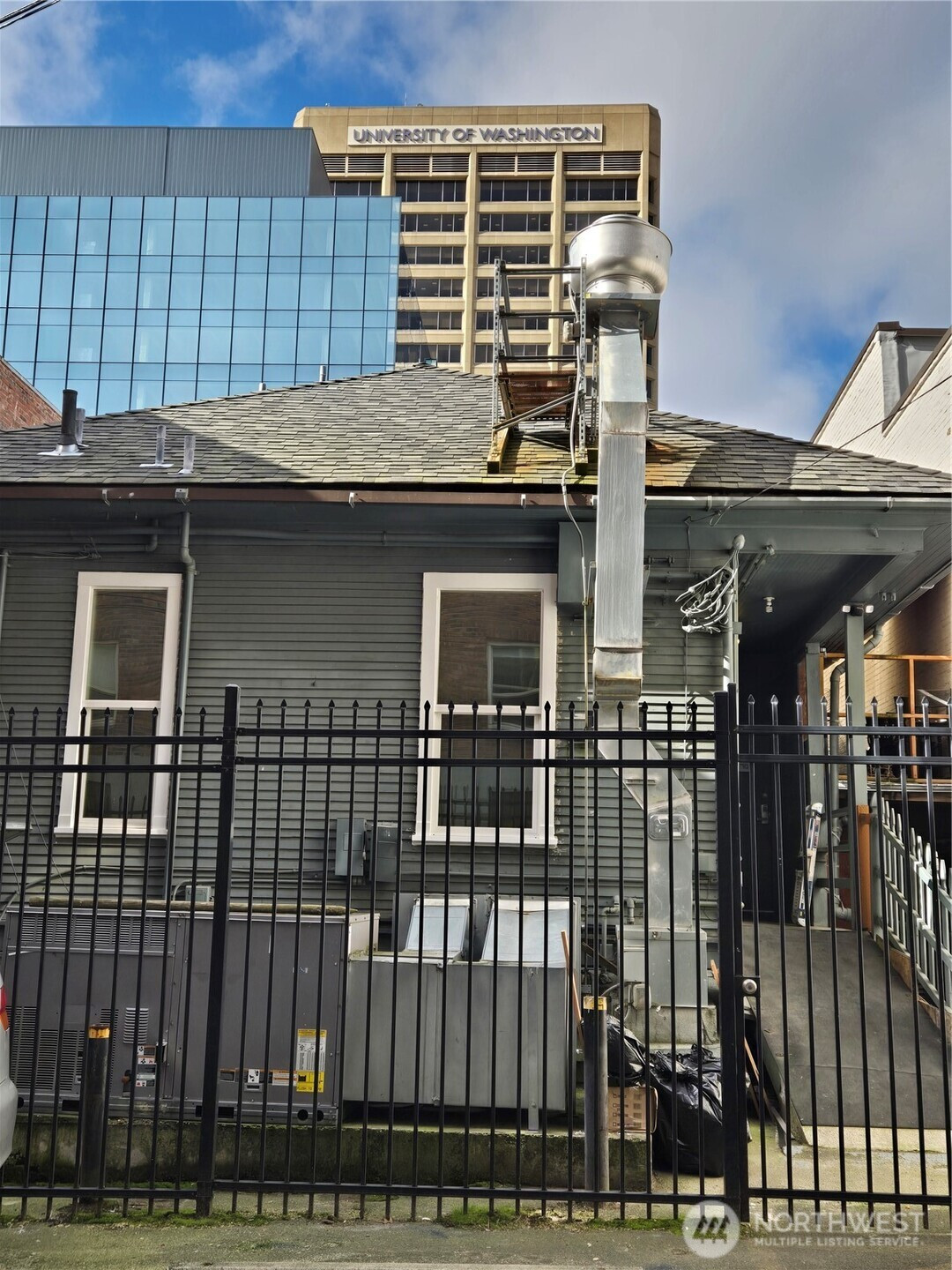 4332 University Way NE, Seattle, WA 98105