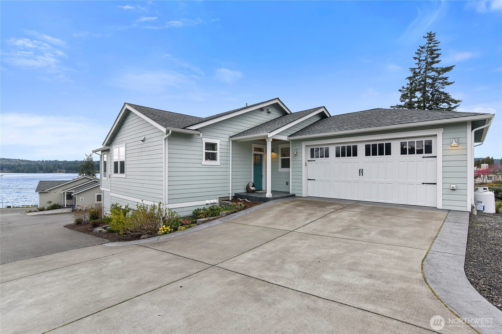 17588 Fjord Drive NE, Poulsbo, WA 98370