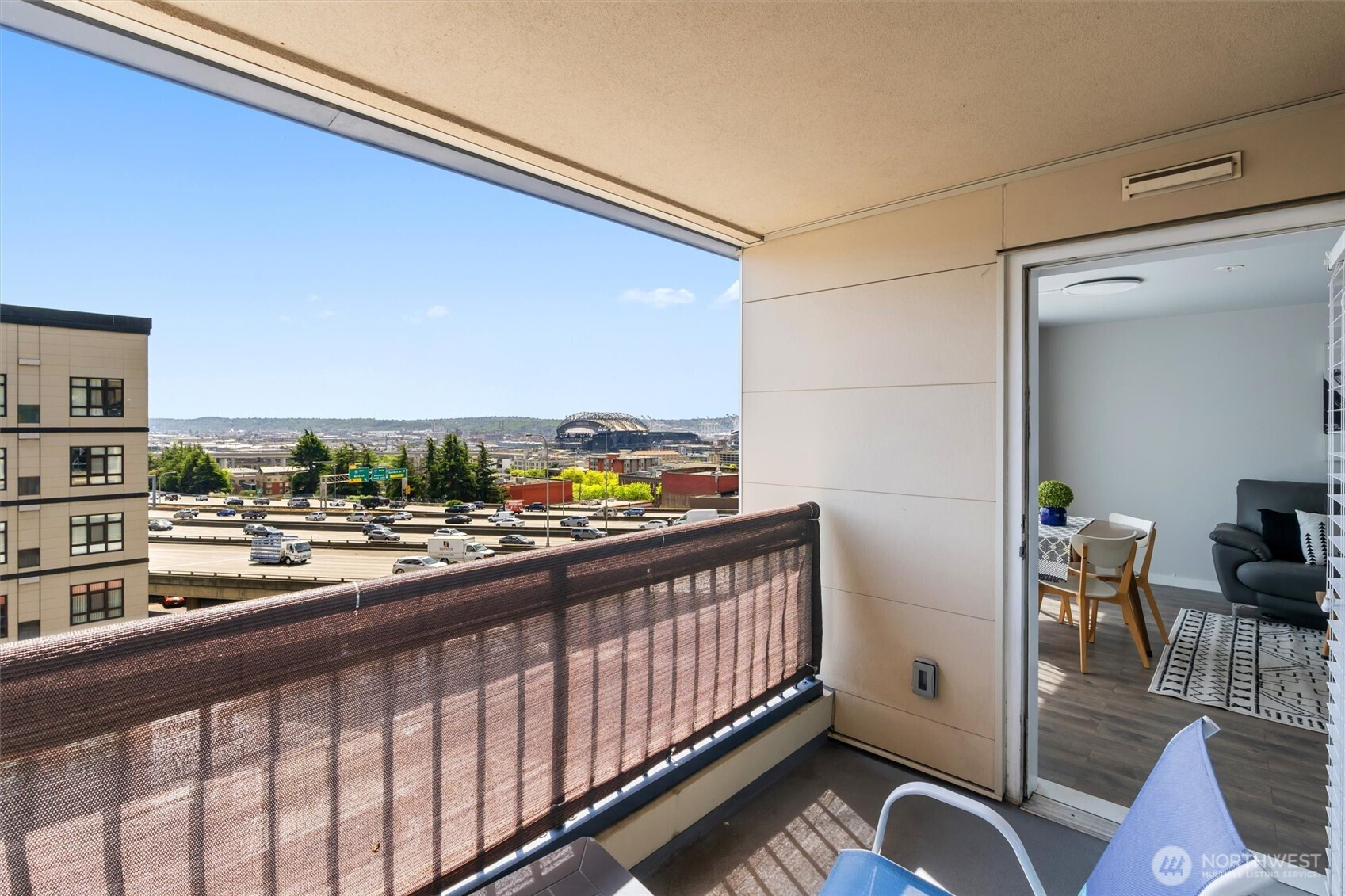 321 10th Avenue S, Seattle, WA 98104