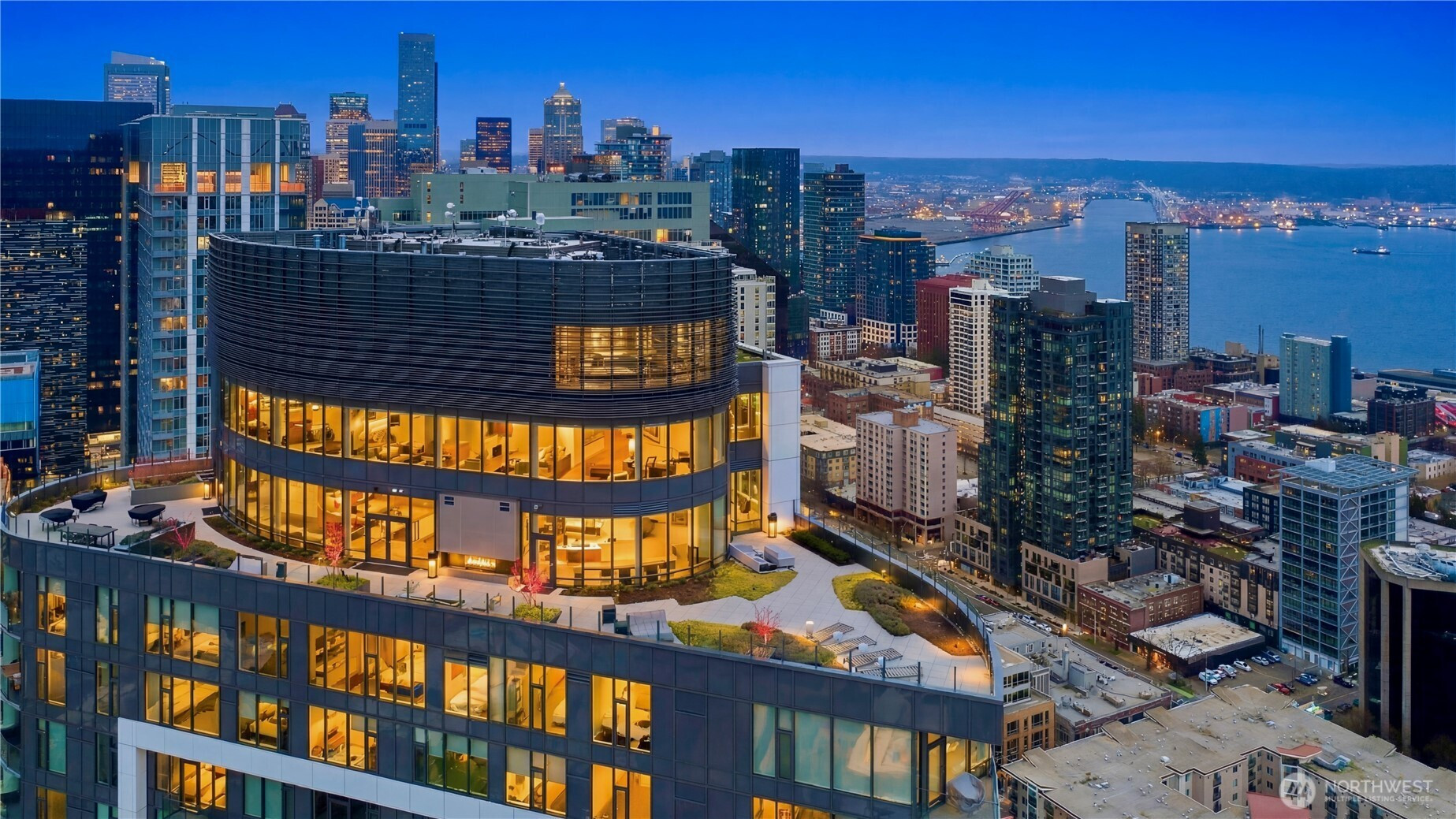 2510 6th Avenue, Seattle, WA 98121