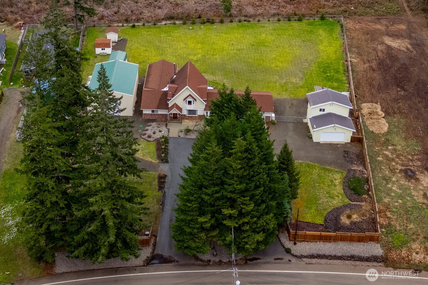 1911 E Island Lake Drive, Shelton, WA 98584