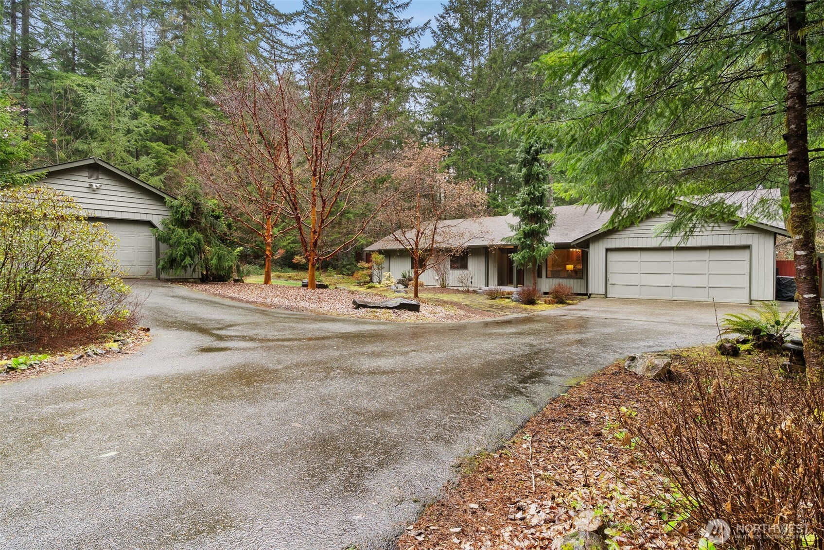 6606 Westhill Drive SW, Olympia, WA 98512