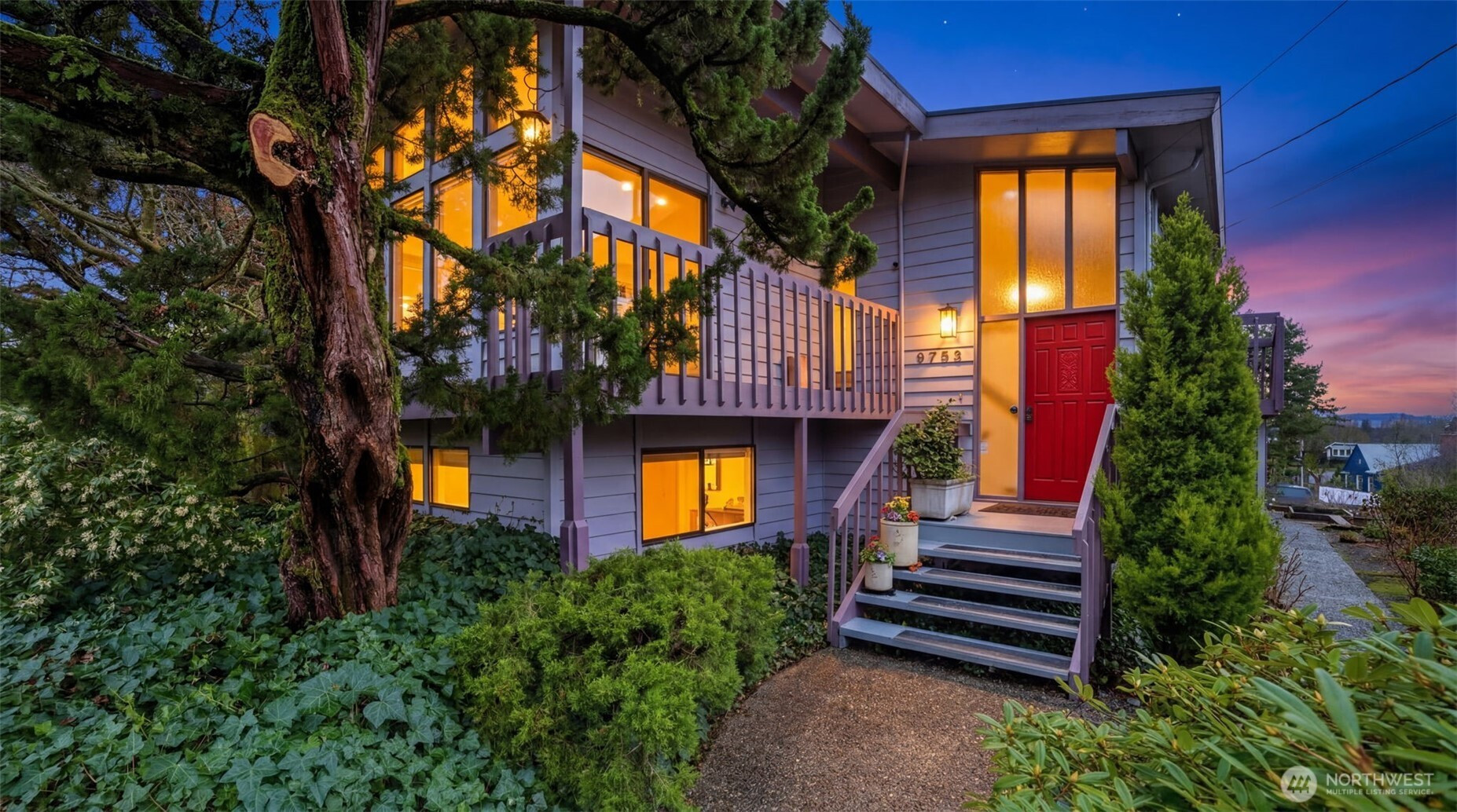 9753 61st Avenue S, Seattle, WA 98118