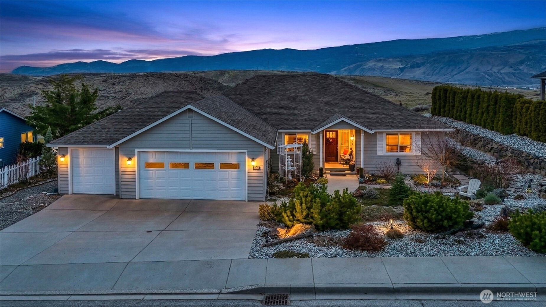 2302 Canyon Hills Drive, East Wenatchee, WA 98802