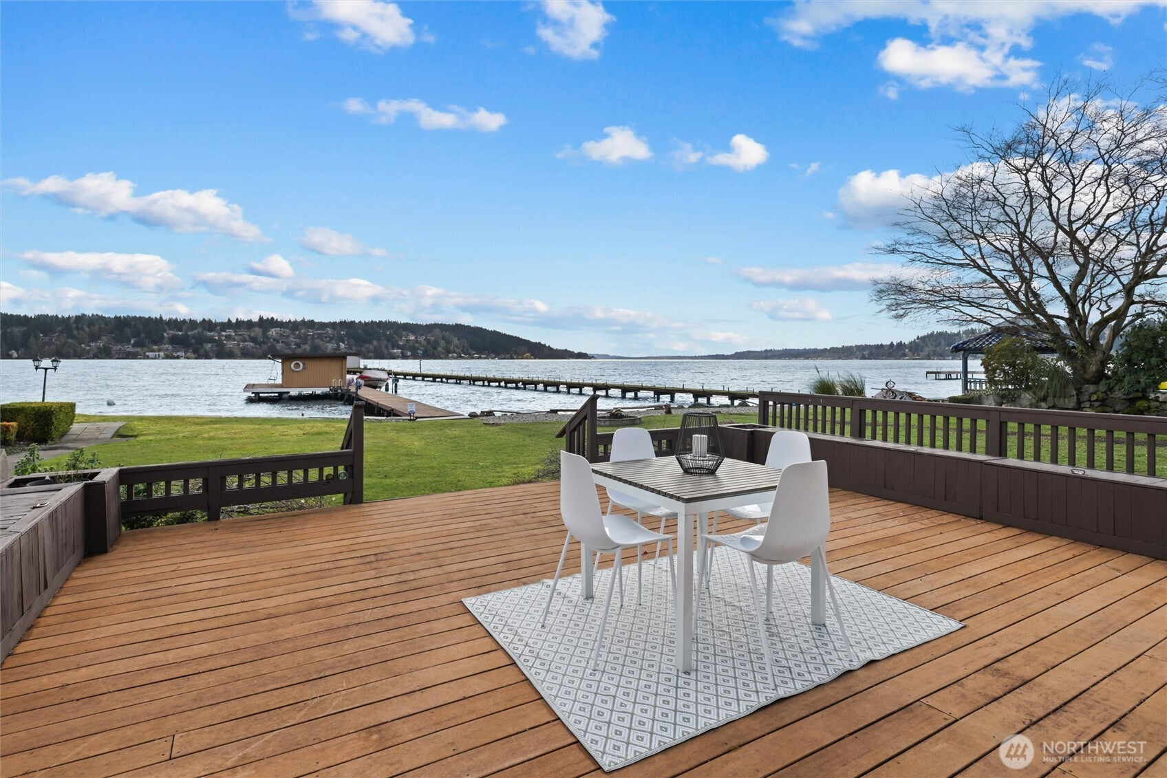 4728 NE 172nd Street, Lake Forest Park, WA 98155