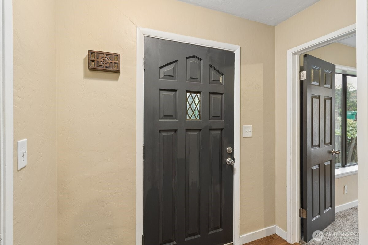 2502 N Lafayette Avenue, Bremerton, WA 98312