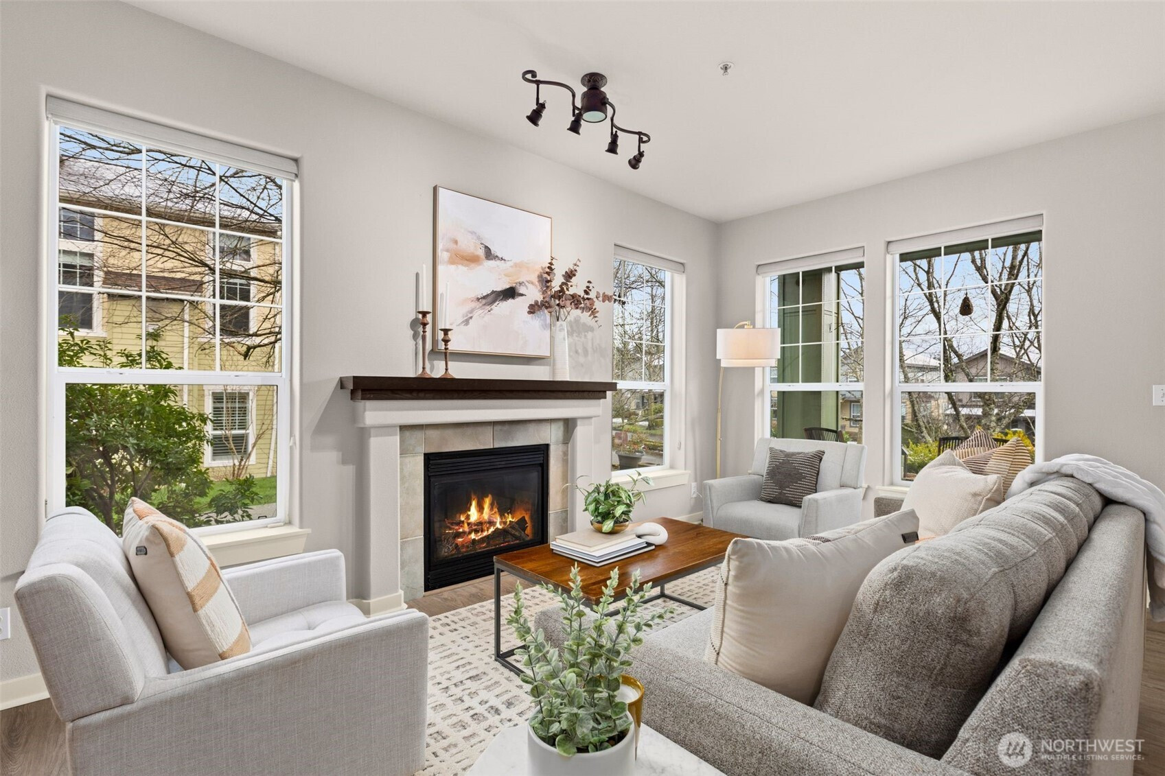 7709 Fairway Avenue SE, Snoqualmie, WA 98065