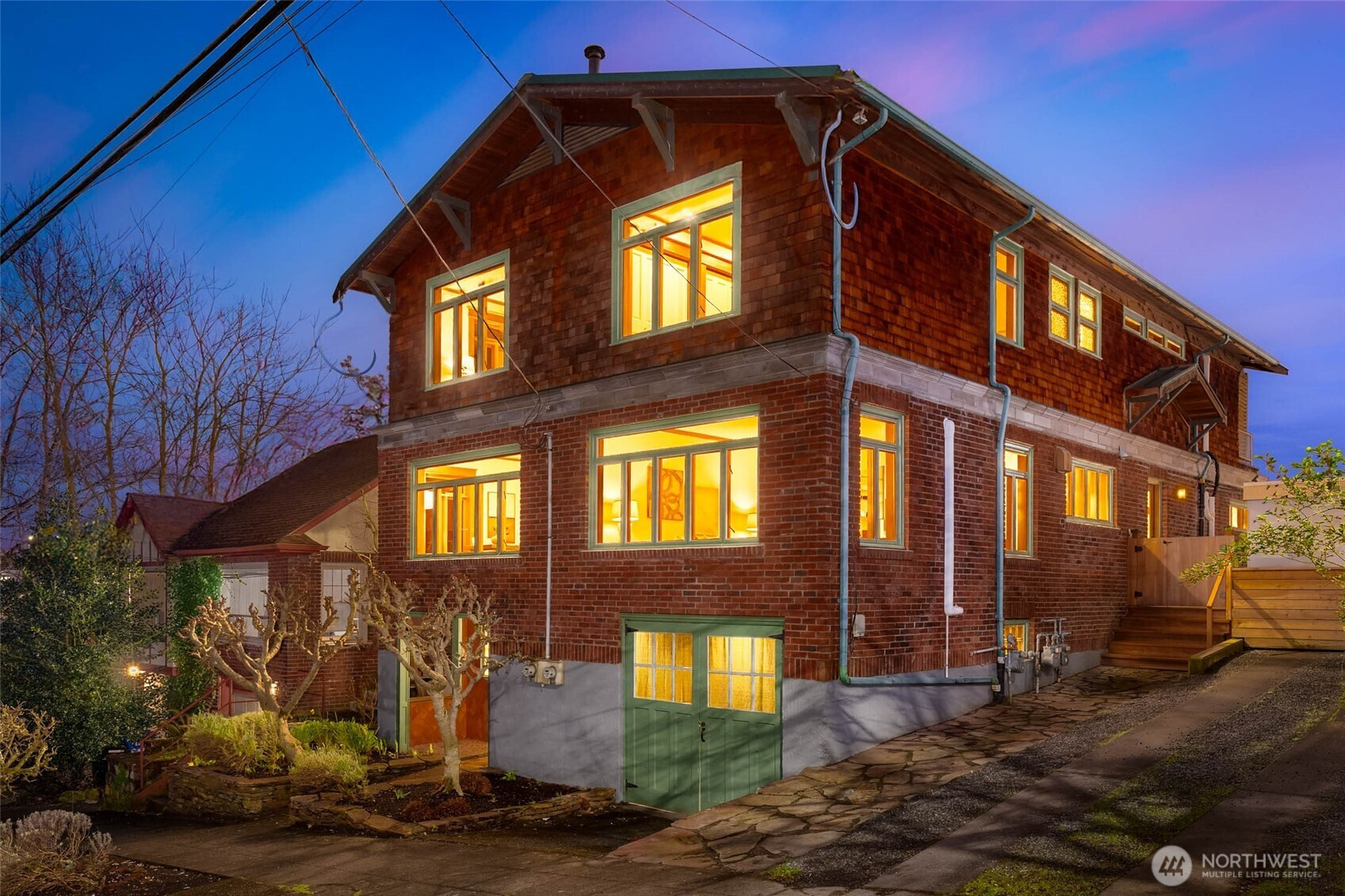 2117 N 36th Street, Seattle, WA 98103