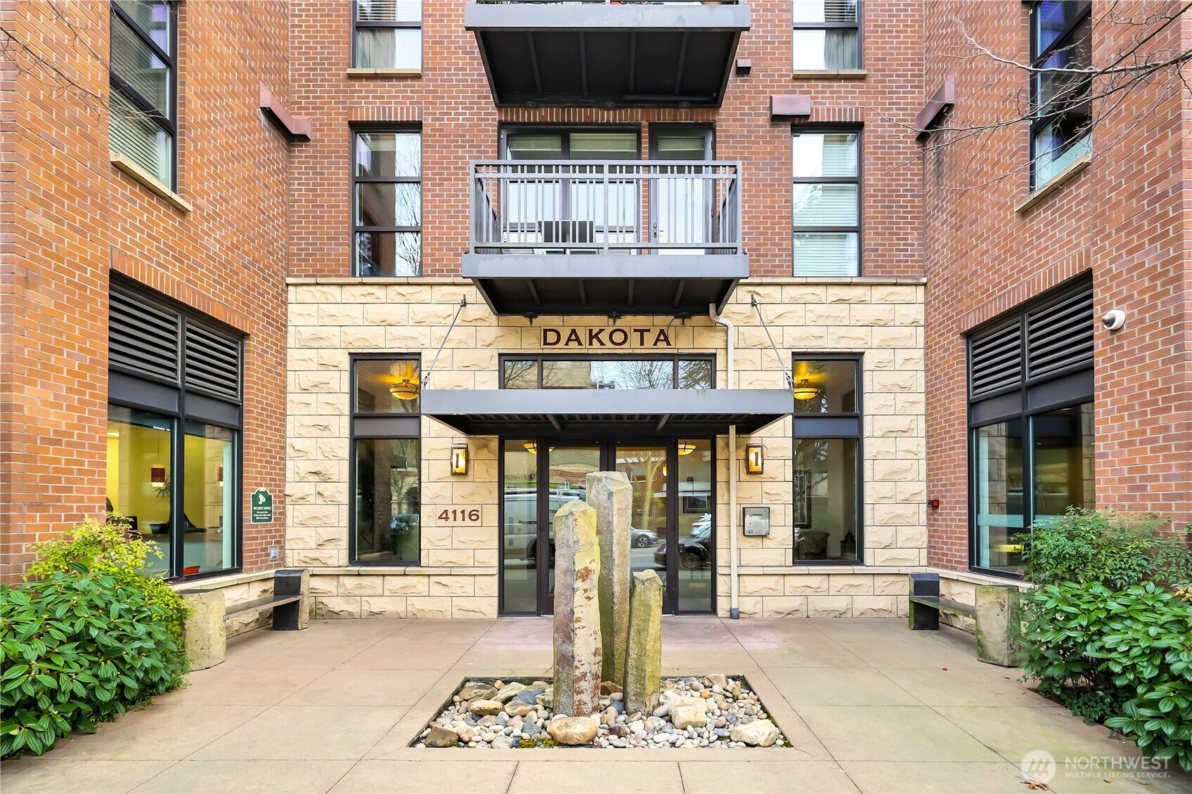 4116 California Avenue SW, Seattle, WA 98116