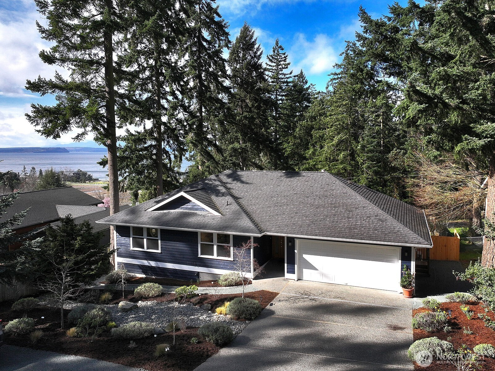 5938 Sundown Lane, Freeland, WA 98249