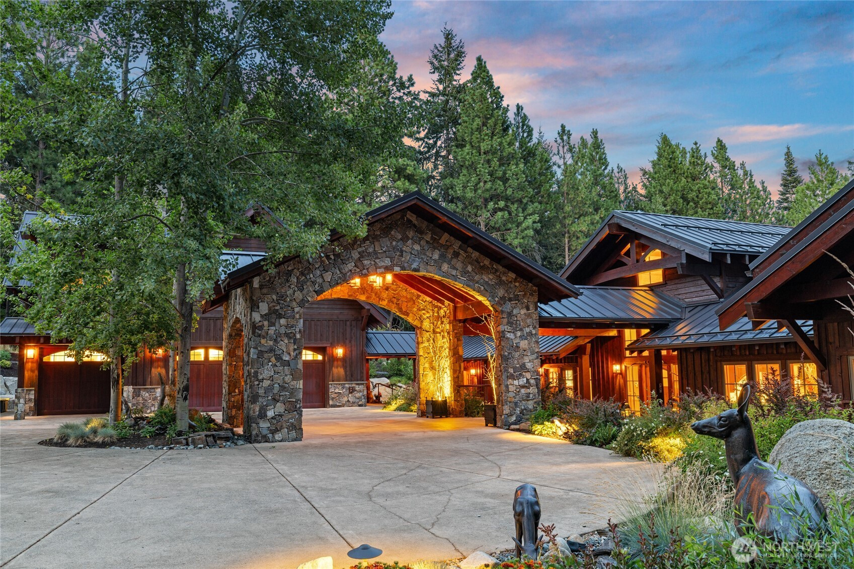 820 Iron Monarch Loop, Cle Elum, WA 98922