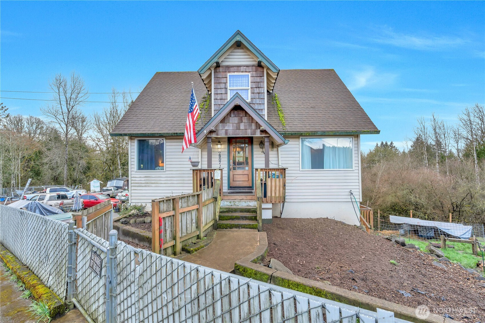 2907 COLUMBIA HEIGHTS Road, Longview, WA 98632