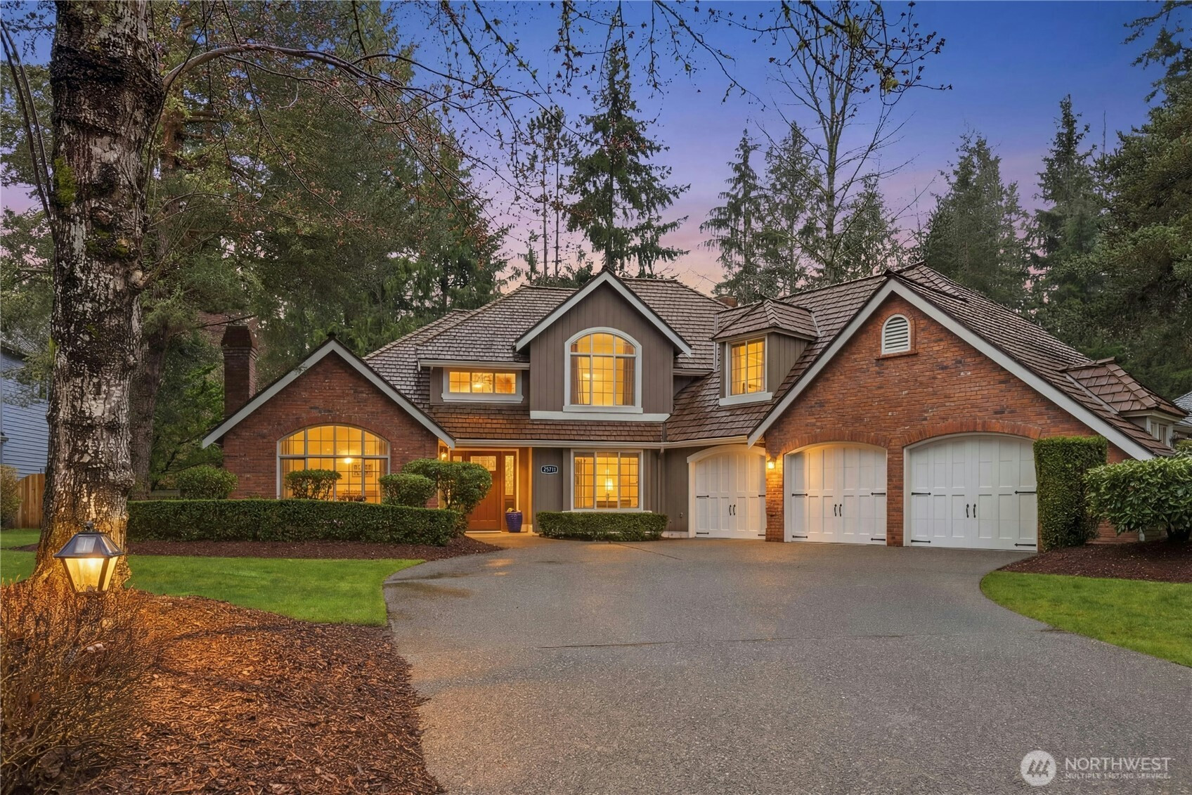 25711 SE 31st Place, Sammamish, WA 98075