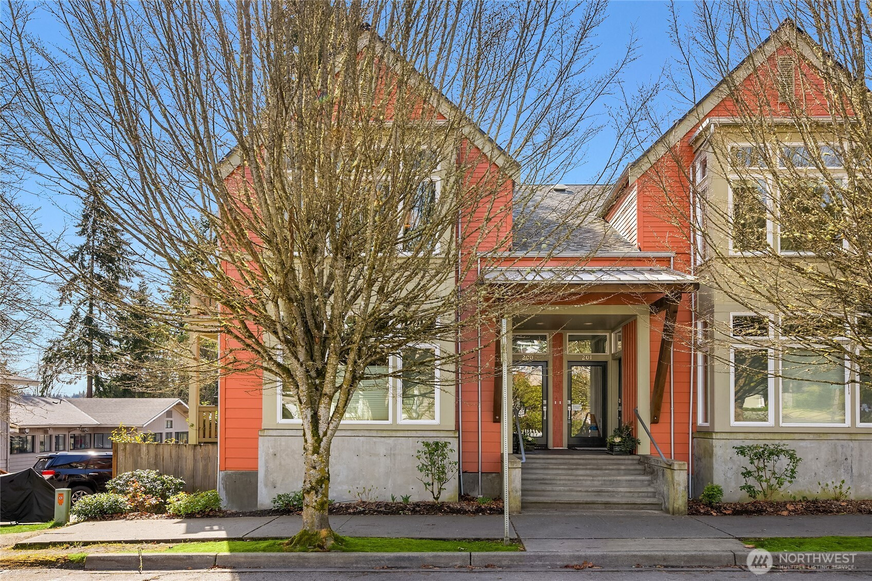 325 Winslow Way W, Bainbridge Island, WA 98110