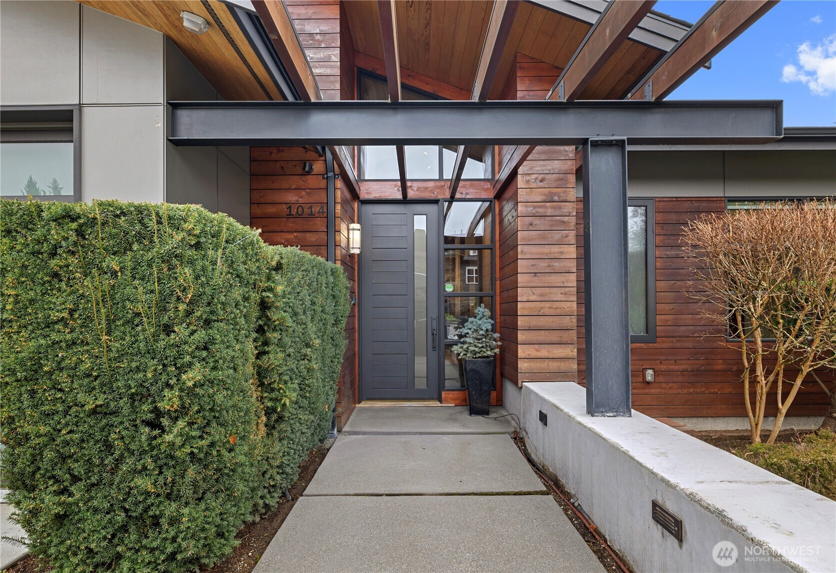 1014 Belfair Road, Bellevue, WA 98004