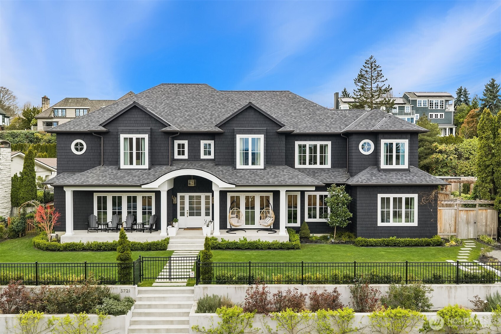 5721 65th Avenue NE, Seattle, WA 98105