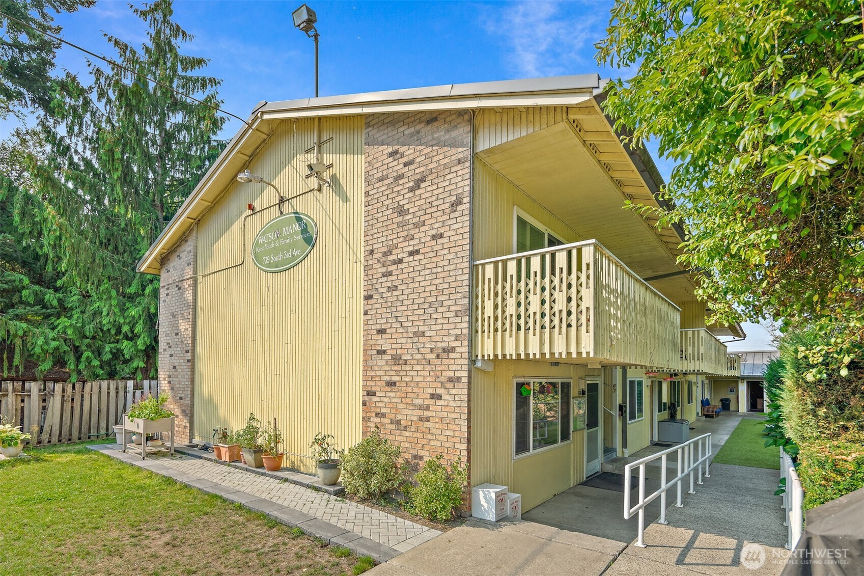 739 3rd Avenue S, Kent, WA 98032