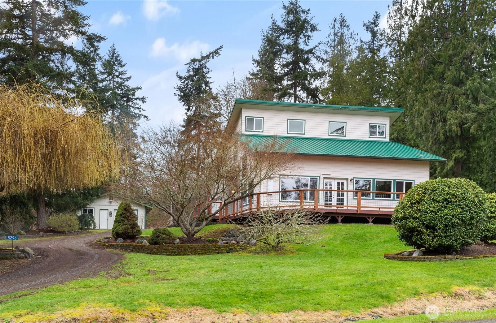 5296 Slocum Way, Freeland, WA 98249