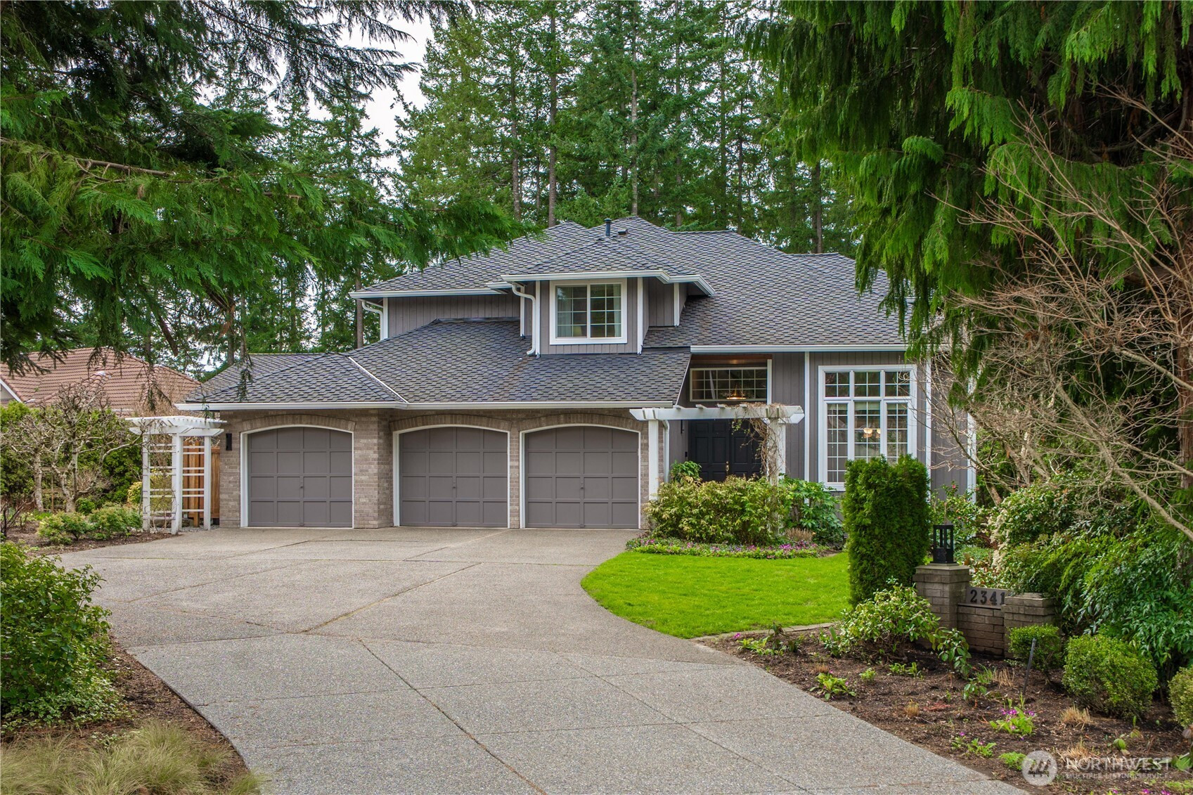 23411 SE 251st Place, Maple Valley, WA 98038