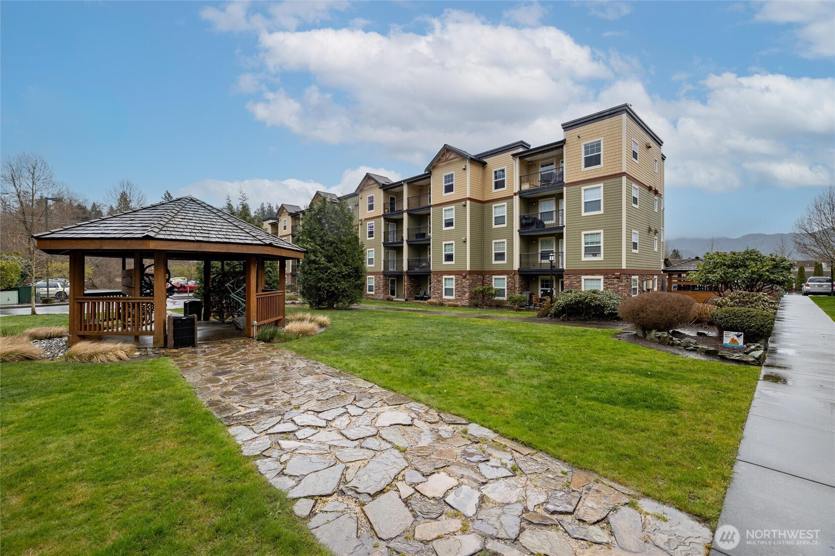 700 32nd Street, Bellingham, WA 98225