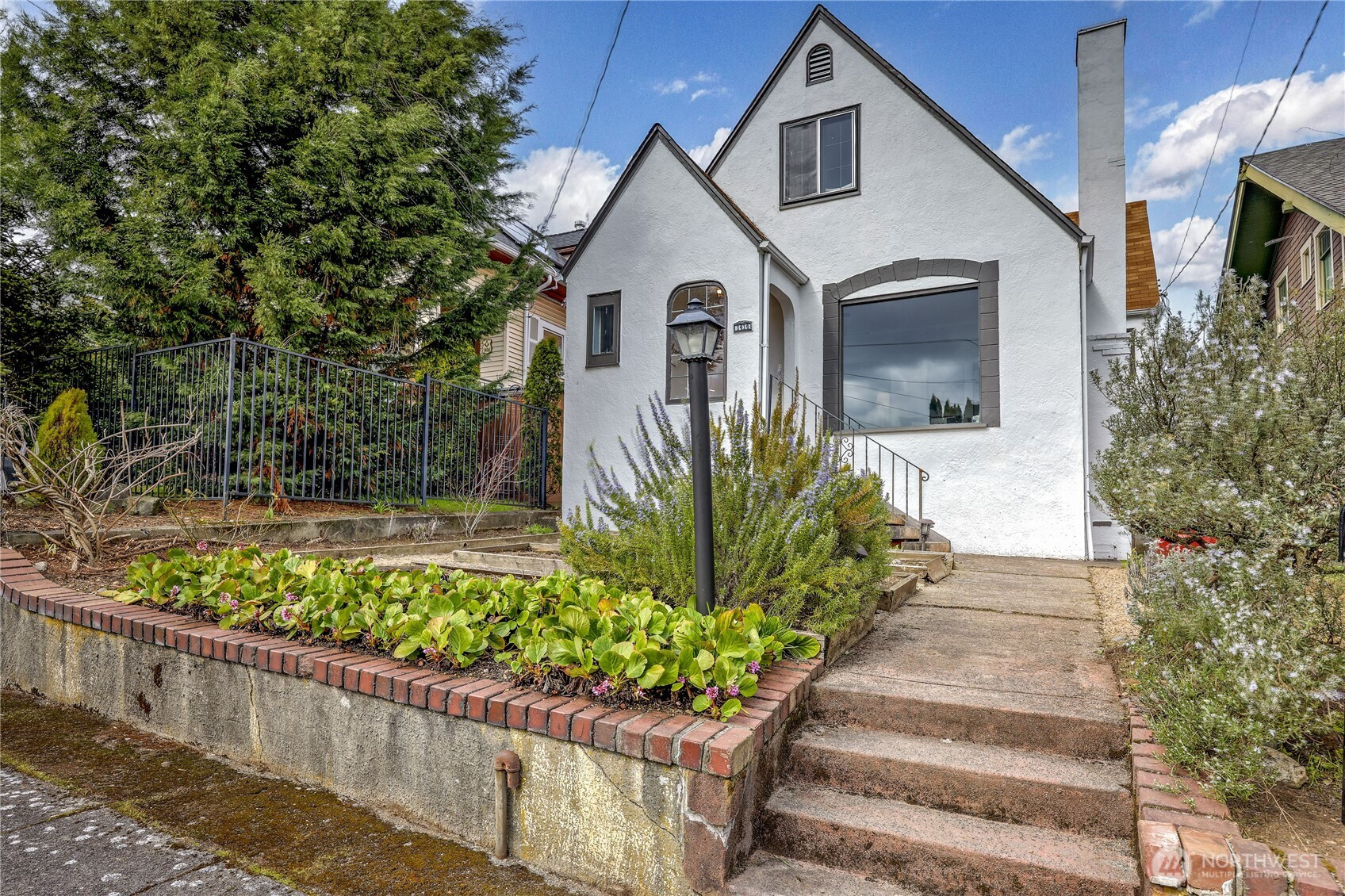 1414 Gregory Way, Bremerton, WA 98337