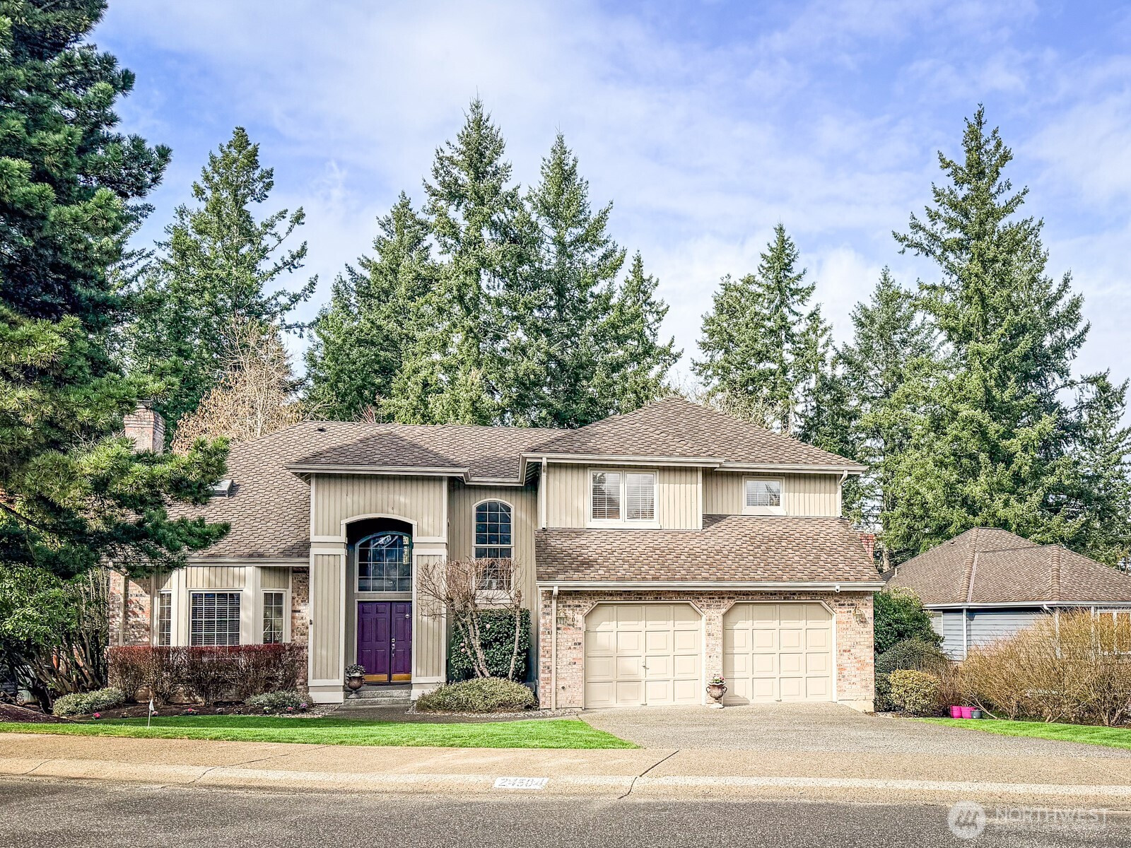 24504 SE 42nd PL, Sammamish, WA 98029