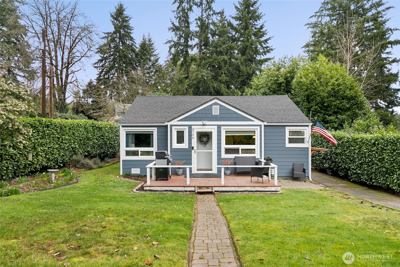 3704 W Arsenal Way, Bremerton, WA 98312