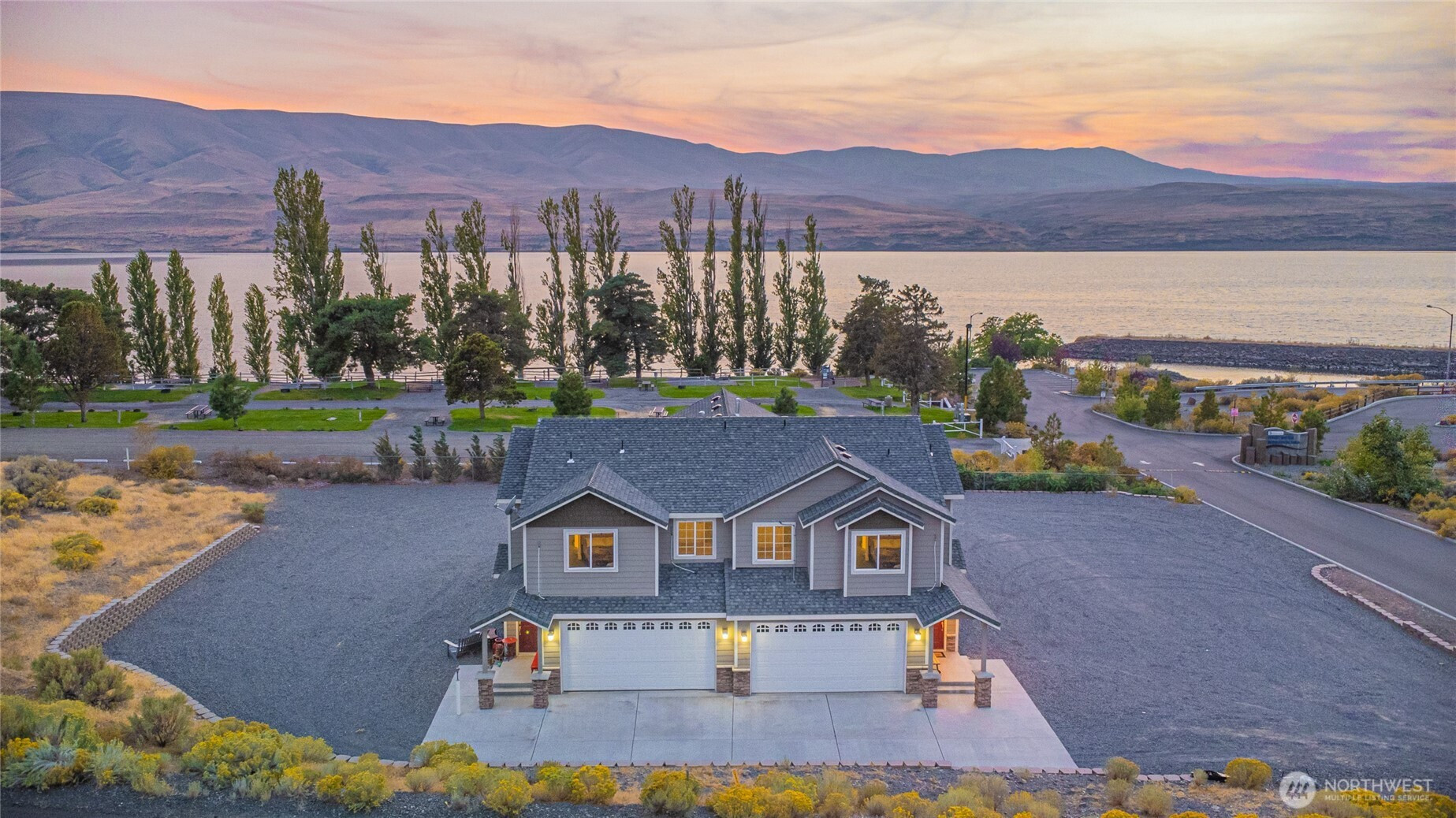 302 Desert Aire Drive SW, Mattawa, WA 99349