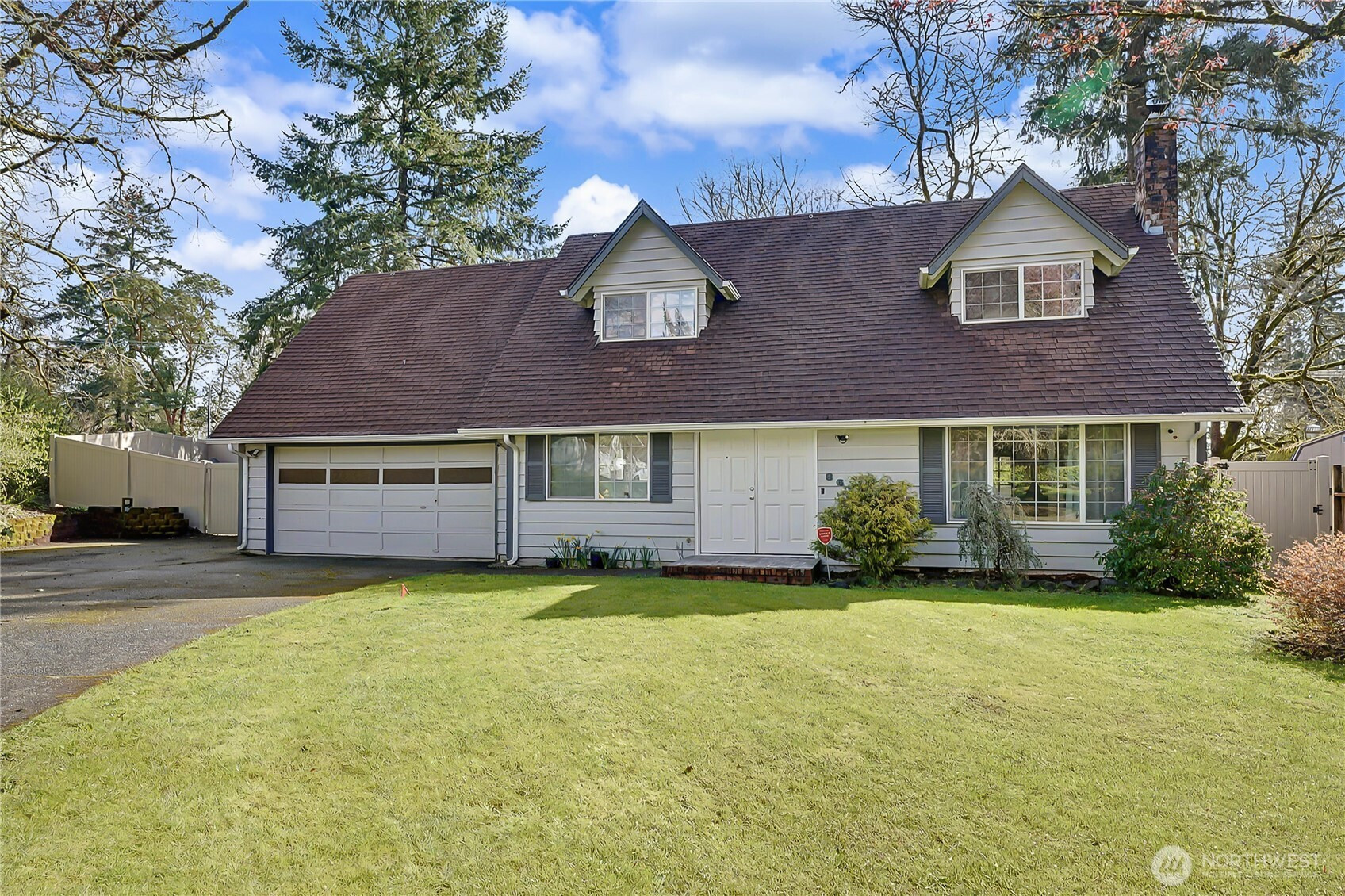 8634 35th Court SE, Lacey, WA 98503