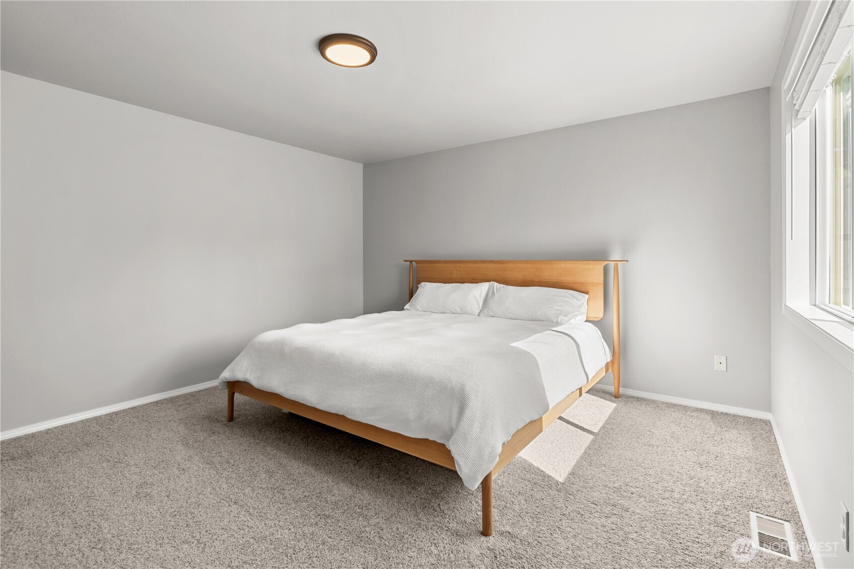 3702 48th Avenue NE, Tacoma, WA 98422