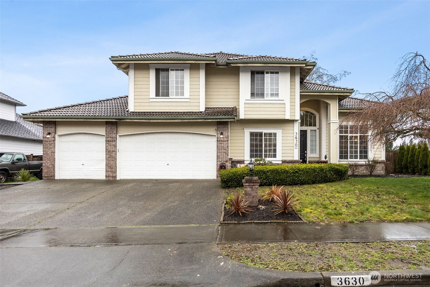3630 Spyglass Drive NE, Tacoma, WA 98422
