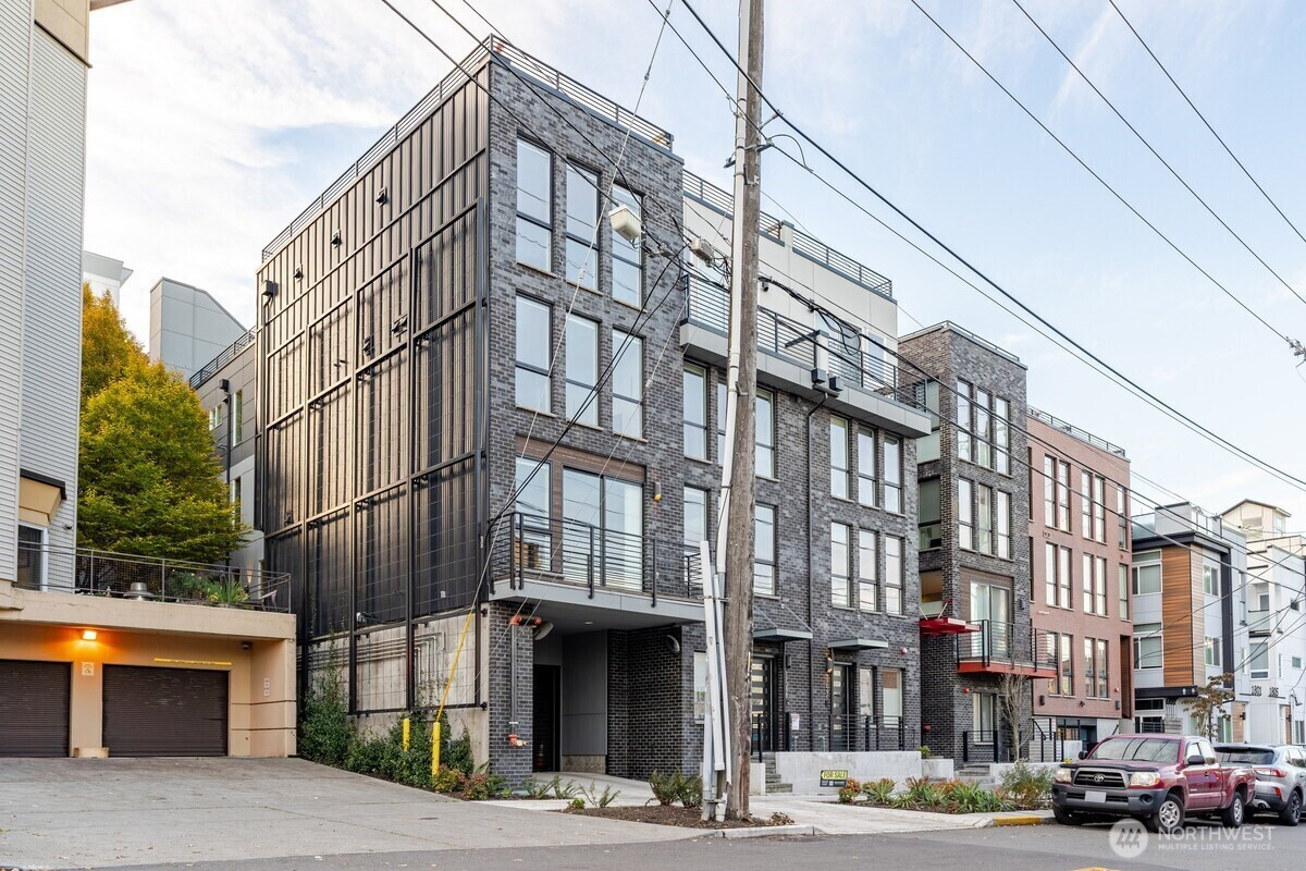 1709 20th Ave, Seattle, WA 98122