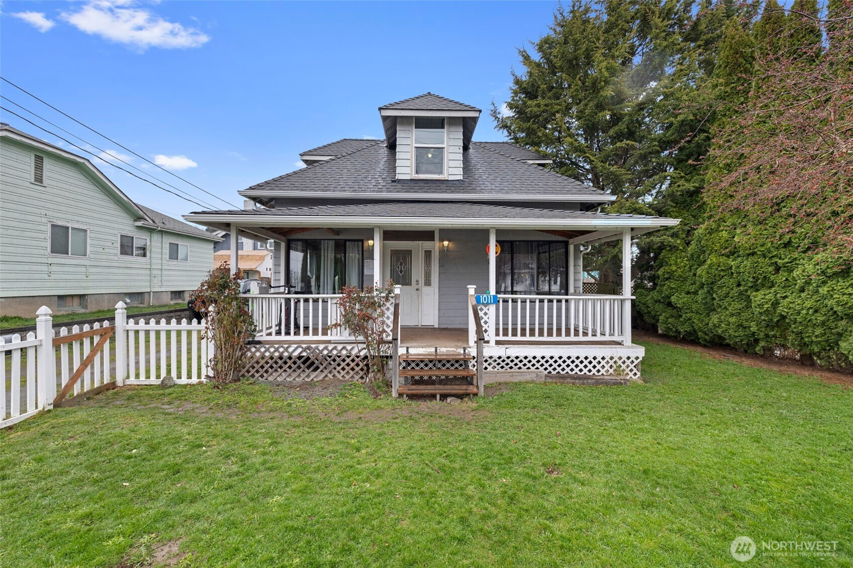 1011 E Fairhaven Avenue, Burlington, WA 98233