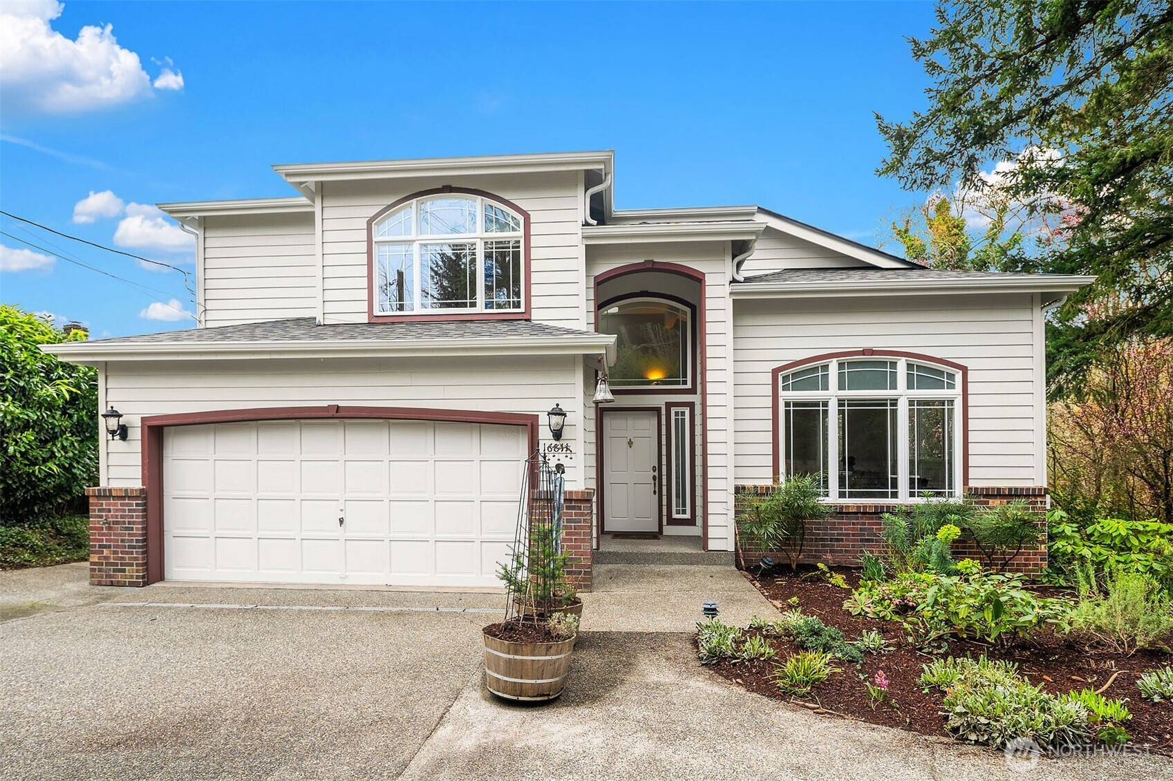 16811 10th Avenue SW, Normandy Park, WA 98166
