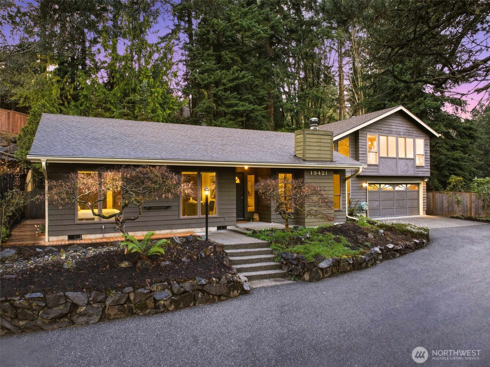 19421 68th Avenue NE, Kenmore, WA 98028