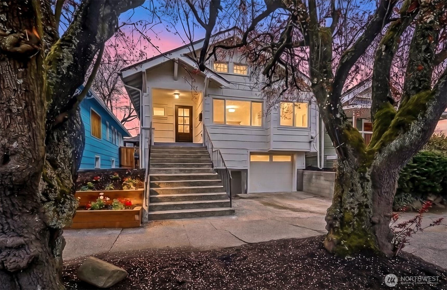 604 N 44th Street, Seattle, WA 98103