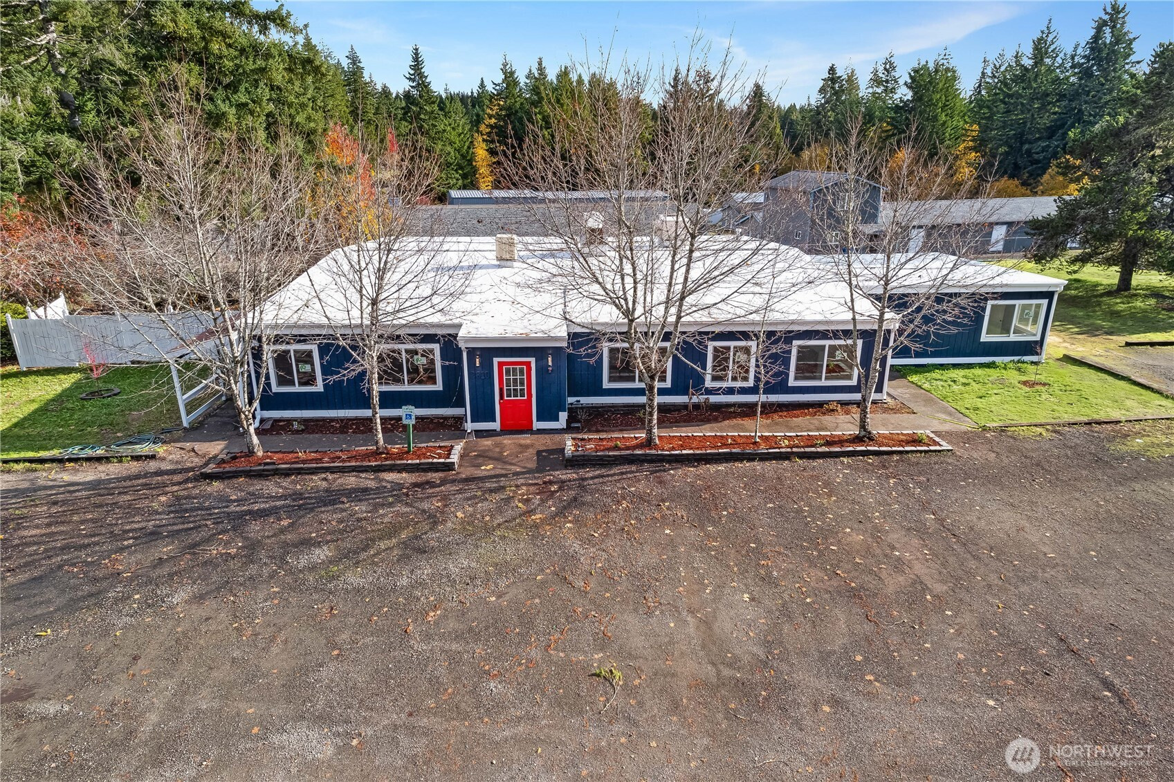 2810 E Spencer Lake Road, Shelton, WA 98584